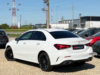 Mercedes-Benz A 250 2022 AMG LINE-thumb-4