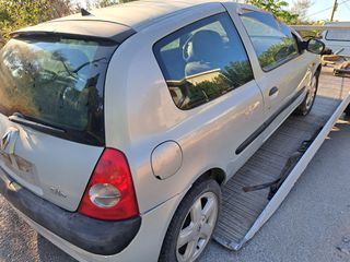 Renault Clio 2003