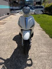 Piaggio Beverly 350 2017 BEVERLY 350 SPORT TOURING ABS