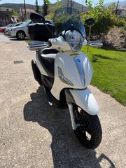 Piaggio Beverly 350 2017 BEVERLY 350 SPORT TOURING ABS-thumb-2