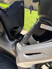 Piaggio Beverly 350 2017 BEVERLY 350 SPORT TOURING ABS-thumb-21