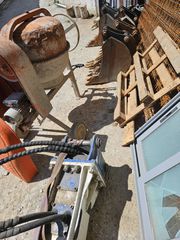 Σφυριά JCB 2025-thumb-4