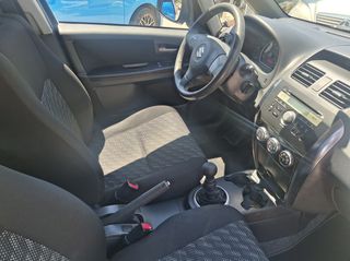 Suzuki SX4 2008-thumb-10