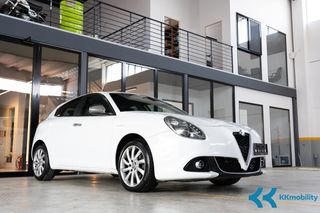 Alfa Romeo Giulietta 2020-thumb-1