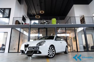Alfa Romeo Giulietta 2020-thumb-4