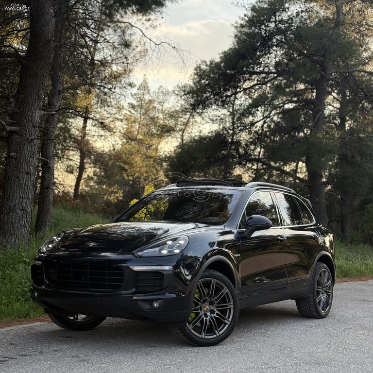 Porsche Cayenne 2015 S e-hybrid matrix/ panorama/ full book service !!