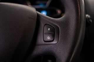 Renault Clio 2016-thumb-15