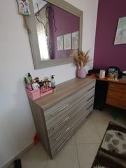 Πωλείται συρταριέρα+καθρεφτης