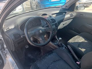 Peugeot 206 2000-thumb-12
