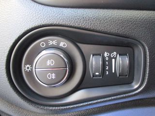 Jeep Renegade 2020 1.3 150hp LONGITUBE AUTOMATIC-thumb-12