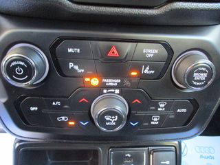 Jeep Renegade 2020 1.3 150hp LONGITUBE AUTOMATIC-thumb-18