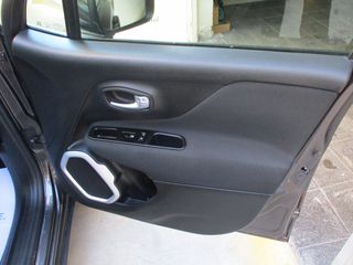 Jeep Renegade 2020 1.3 150hp LONGITUBE AUTOMATIC-thumb-23