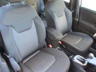 Jeep Renegade 2020 1.3 150hp LONGITUBE AUTOMATIC-thumb-24