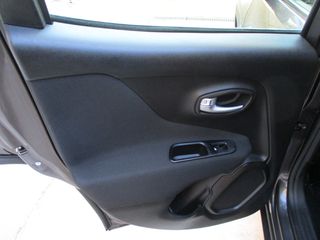 Jeep Renegade 2020 1.3 150hp LONGITUBE AUTOMATIC-thumb-28