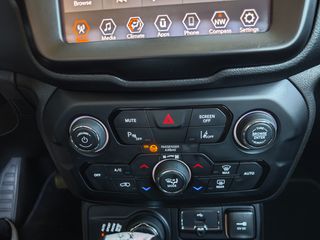 Jeep Renegade 2022 4xe 1.3 LIMITED-thumb-34
