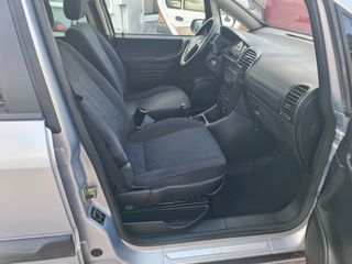 Opel Zafira 2002-thumb-14
