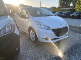 Peugeot 208 2015-thumb-1
