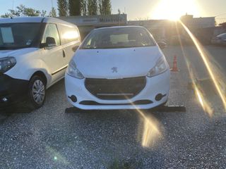 Peugeot 208 2015-thumb-2