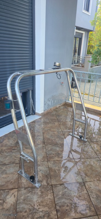 Rollbar inox απο Planatech 505