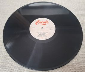 Laid Back – White Horse 12'-thumb-2
