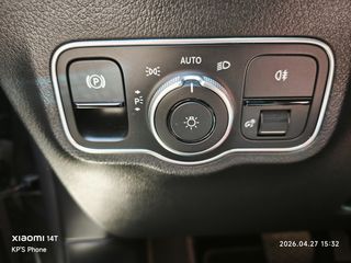 Mercedes-Benz GLA 200 2024 Progressive 7G-DCT-thumb-25