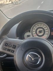 Mazda 2 2010-thumb-1