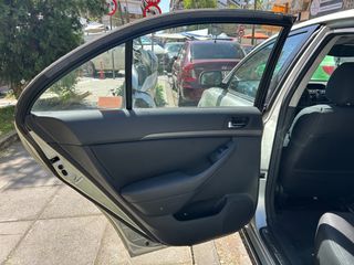 Toyota Avensis 2006 EXCLUSIVE 1.8 VVTI 35.000km!!!!-thumb-12