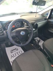 Fiat Grande Punto 2007-thumb-10