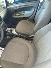 Fiat Grande Punto 2007-thumb-16