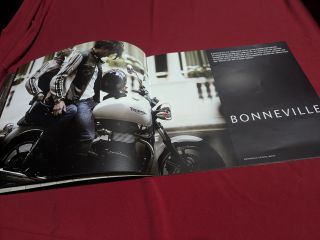 Triumph Motorcycles brochure 2015 προσπέκτους-thumb-3