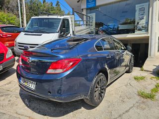 Opel Insignia 2012-thumb-2