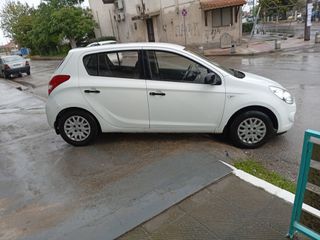 Hyundai i 20 2011 1.2 5 STAR EDITION-thumb-8
