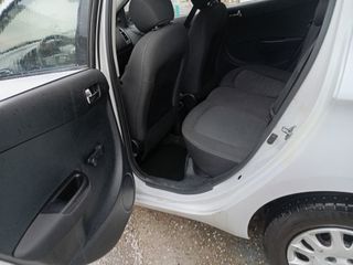 Hyundai i 20 2011 1.2 5 STAR EDITION-thumb-23