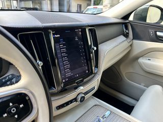 Volvo XC 60 2022 T8 PHEV 2.0 456hp AWD AT8 18,8kw Face Lift-thumb-12