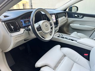 Volvo XC 60 2022 T8 PHEV 2.0 456hp AWD AT8 18,8kw Face Lift-thumb-4