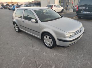 Volkswagen Golf 2003