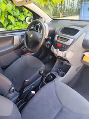Peugeot 107 2006