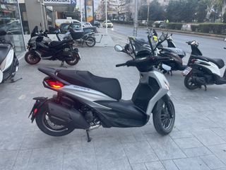 Piaggio Beverly 400 2023