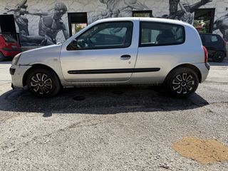 Renault Clio 2005