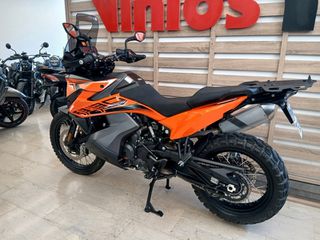 KTM 890 Adventure 2021-thumb-15