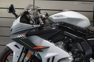 CFmoto 675 SR-R 2026-thumb-2