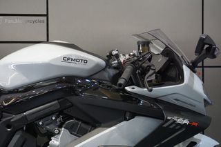 CFmoto 675 SR-R 2026-thumb-3