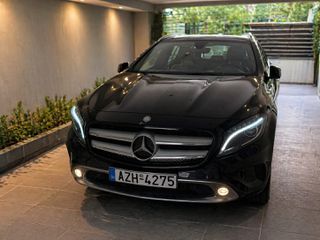 Mercedes-Benz GLA 200 2016 4MATIC / ΠΛΟΥΣΙΑ ΕΚΔΟΣΗ