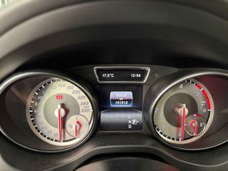 Mercedes-Benz GLA 200 2016 4MATIC / ΠΛΟΥΣΙΑ ΕΚΔΟΣΗ-thumb-3