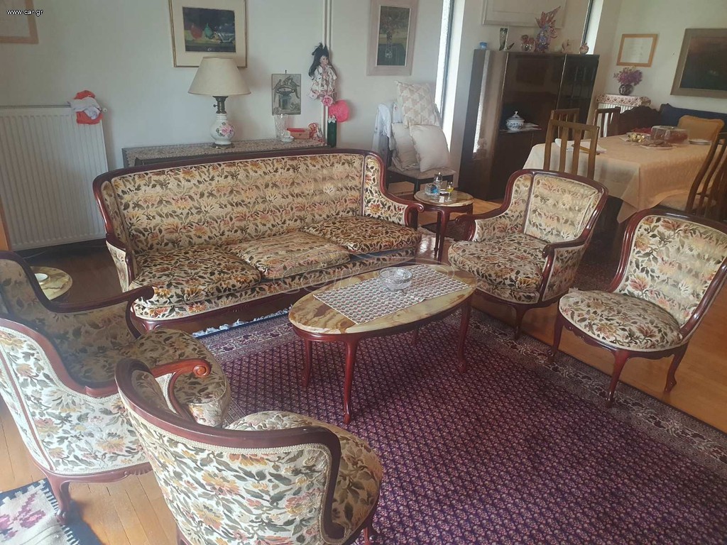 Πολυτελη επιπλα σαλονιου απο μαονι