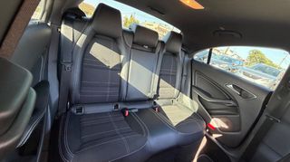 Mercedes-Benz CLA 180 2014 AUTOMATIC 7G-TRONIC | URBAN | BLACK SAPPHIRE-thumb-58