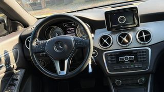 Mercedes-Benz CLA 180 2014 AUTOMATIC 7G-TRONIC | URBAN | BLACK SAPPHIRE-thumb-52