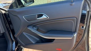 Mercedes-Benz CLA 180 2014 AUTOMATIC 7G-TRONIC | URBAN | BLACK SAPPHIRE-thumb-47