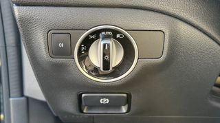 Mercedes-Benz CLA 180 2014 AUTOMATIC 7G-TRONIC | URBAN | BLACK SAPPHIRE-thumb-32