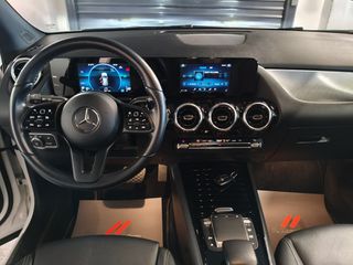 Mercedes-Benz GLA 200 2023 Style DCT-thumb-17